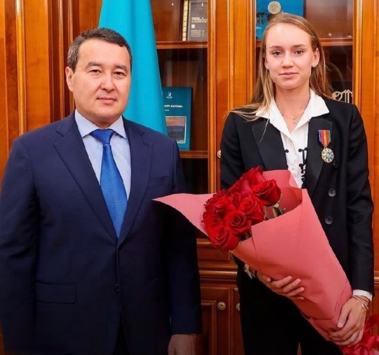 实际的门前 实际的门前